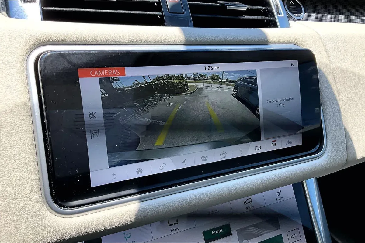 2022 Land Rover Range Rover Sport HSE Silver Edition thumbnail 25