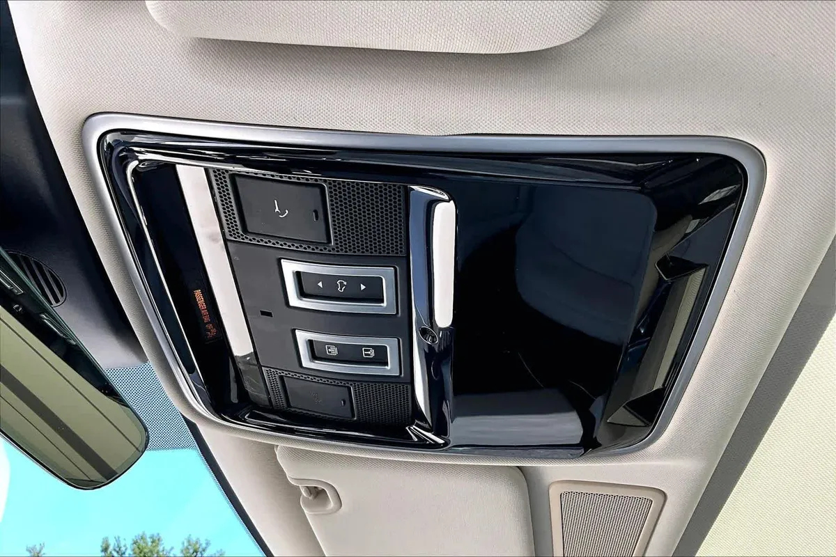 2022 Land Rover Range Rover Sport HSE Silver Edition thumbnail 32