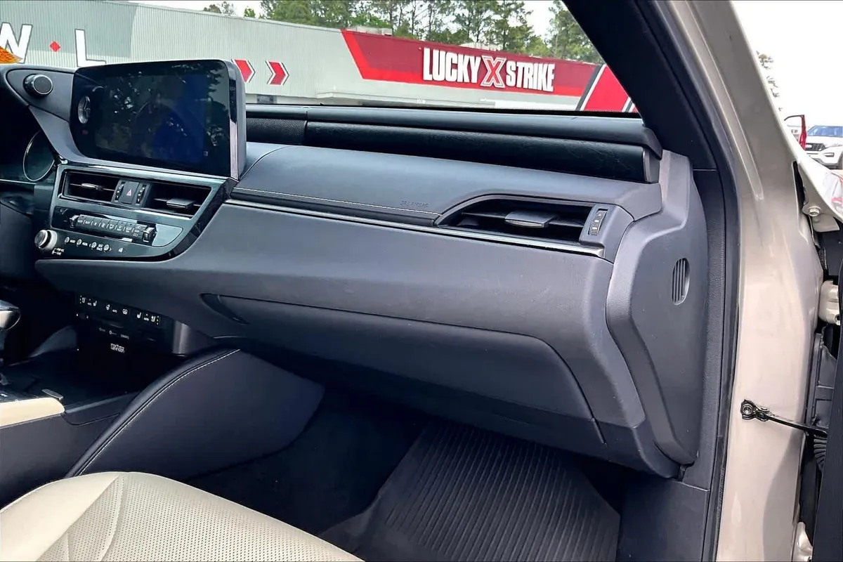 2022 Lexus ES 350 Ultra Luxury thumbnail 19