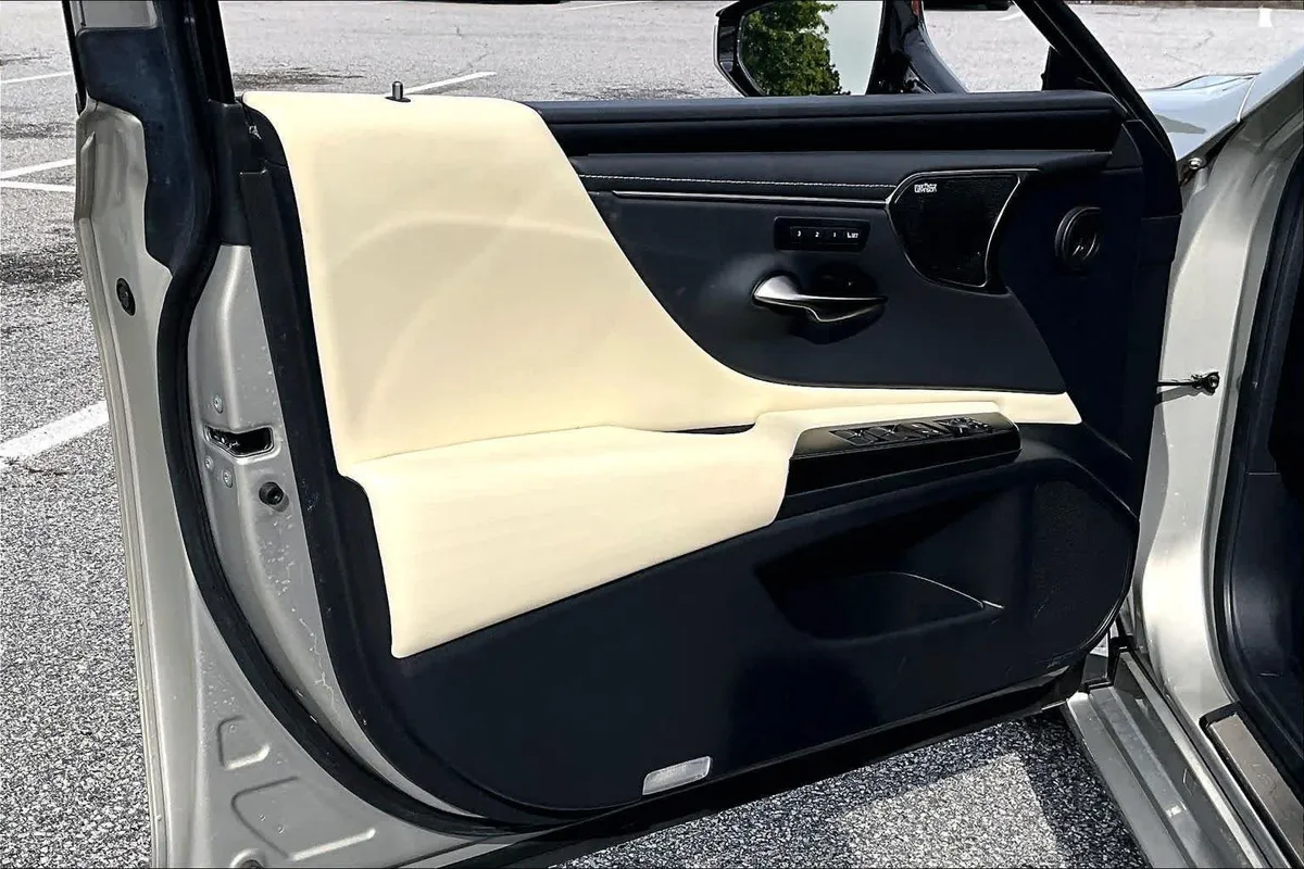 2022 Lexus ES 350 Ultra Luxury thumbnail 22