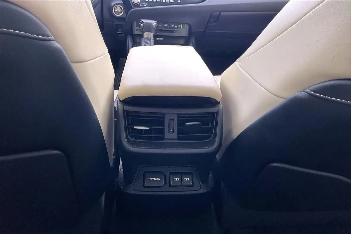 2022 Lexus ES 350 Ultra Luxury thumbnail 34