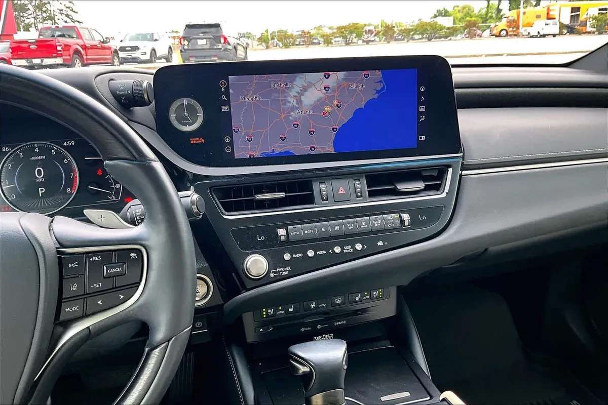 2022 Lexus ES 350 Ultra Luxury thumbnail 7