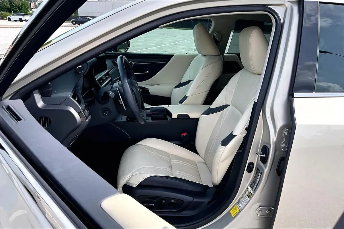 2022 Lexus ES 350 Ultra Luxury thumbnail 8