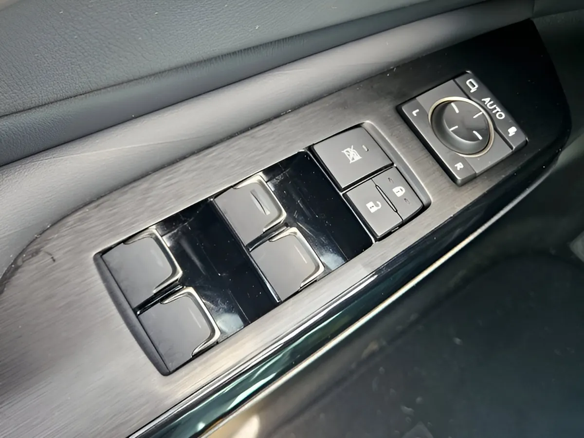 2022 LEXUS ES ES 350 Ultra Luxury thumbnail 13