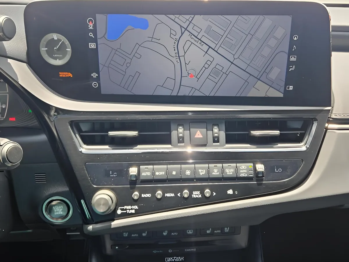 2022 LEXUS ES ES 350 Ultra Luxury thumbnail 25