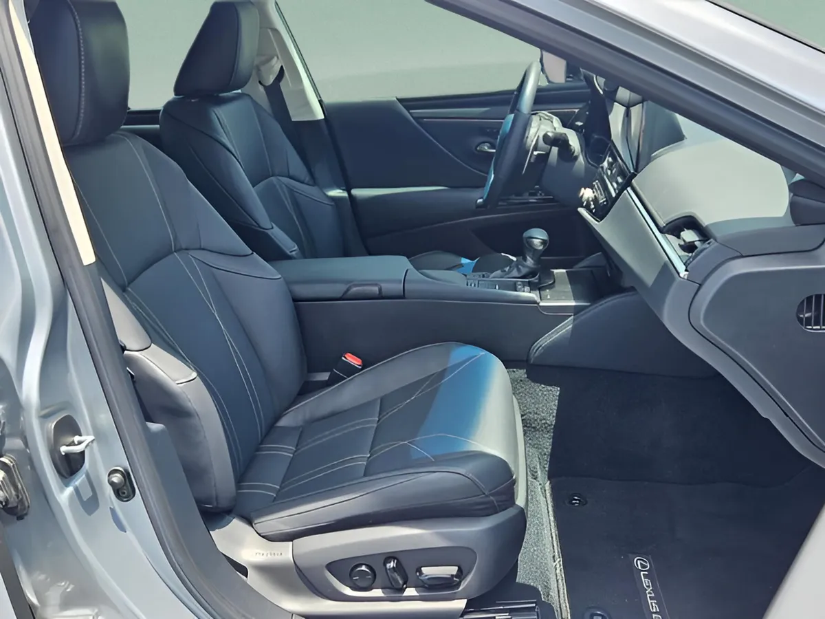 2022 LEXUS ES ES 350 Ultra Luxury thumbnail 28