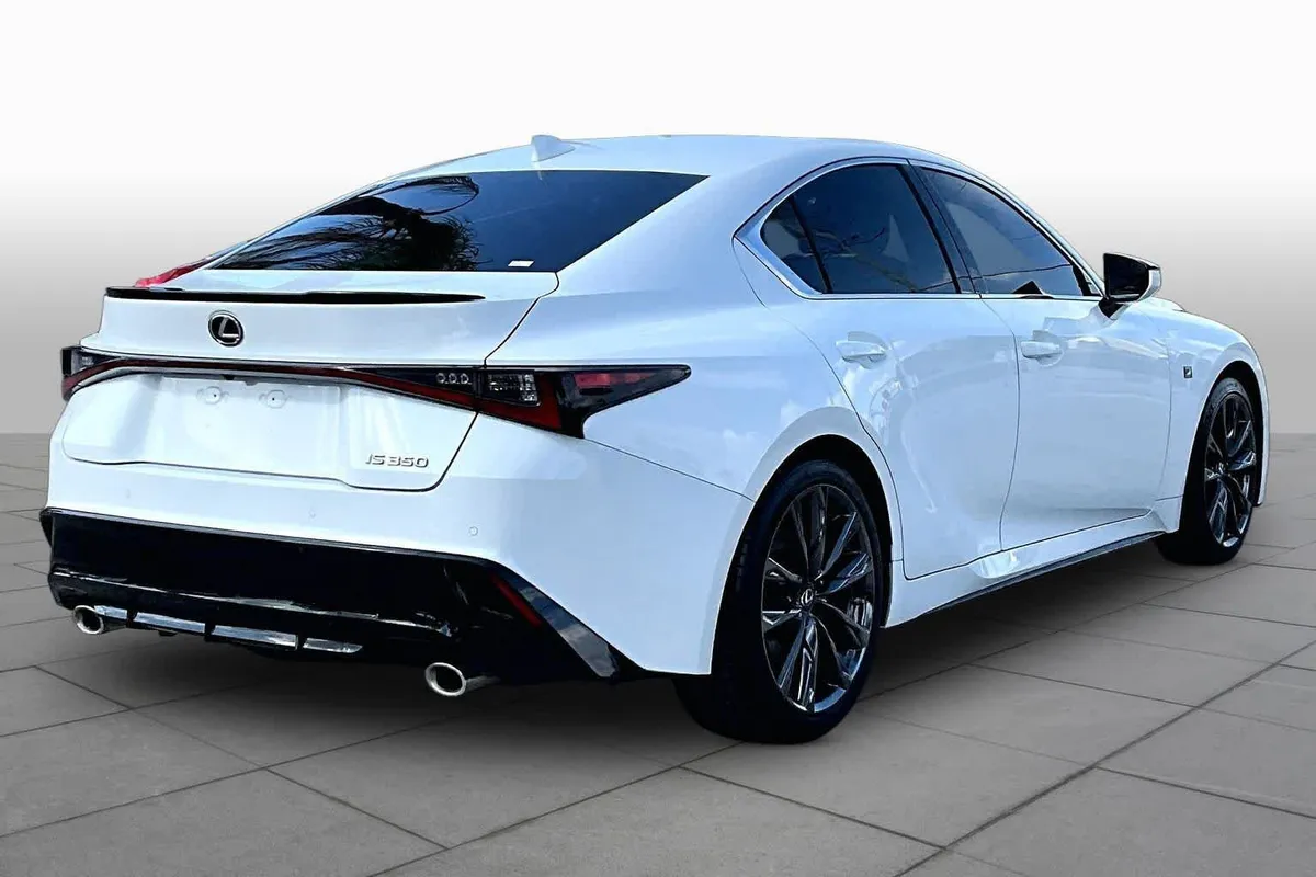 2022 Lexus IS 350 F SPORT thumbnail 13