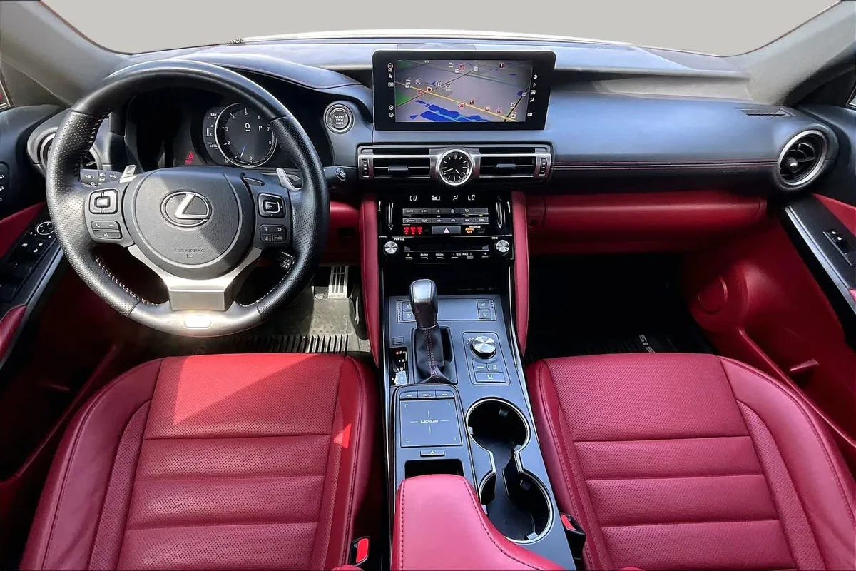 2022 Lexus IS 350 F SPORT thumbnail 16