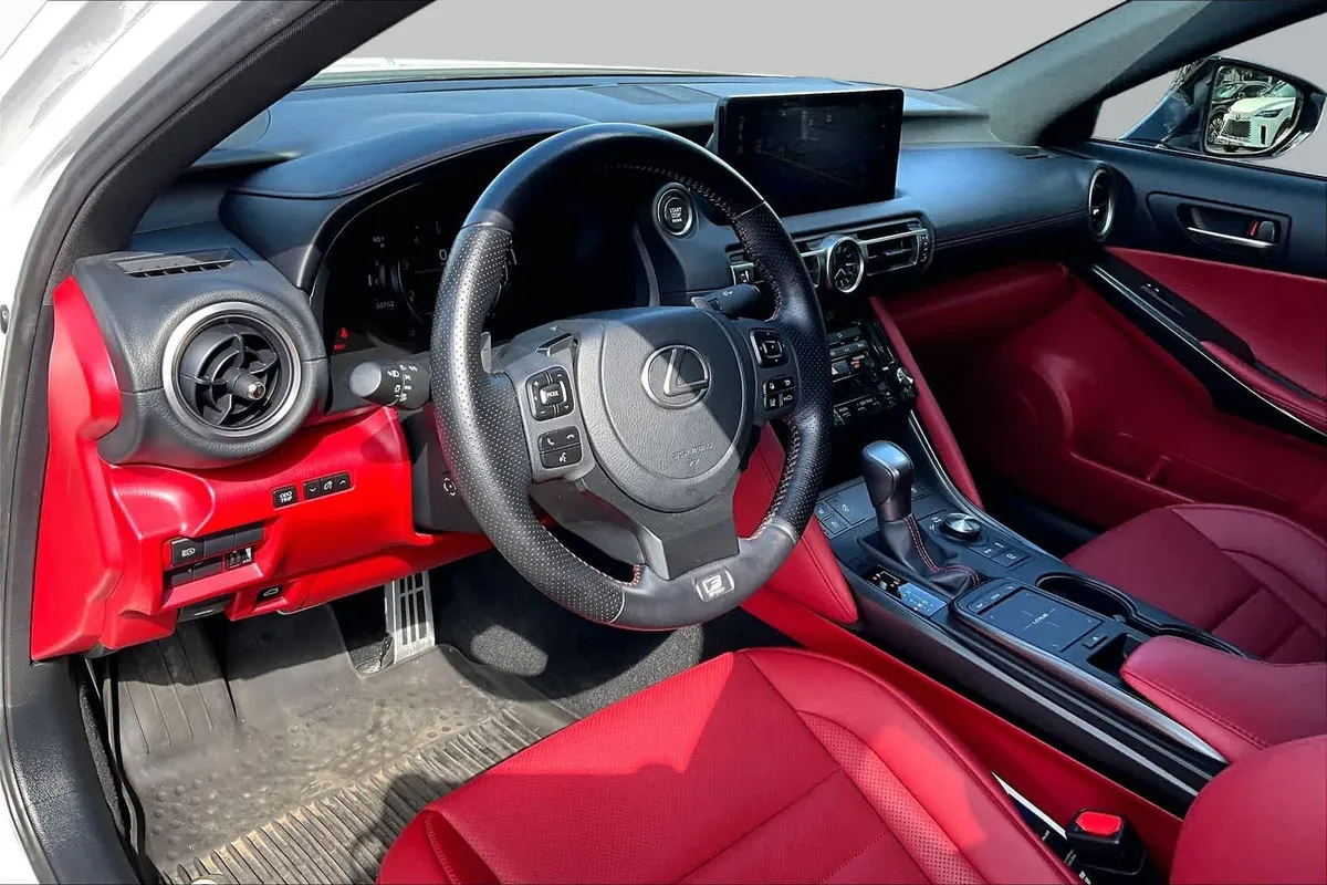 2022 Lexus IS 350 F SPORT thumbnail 18