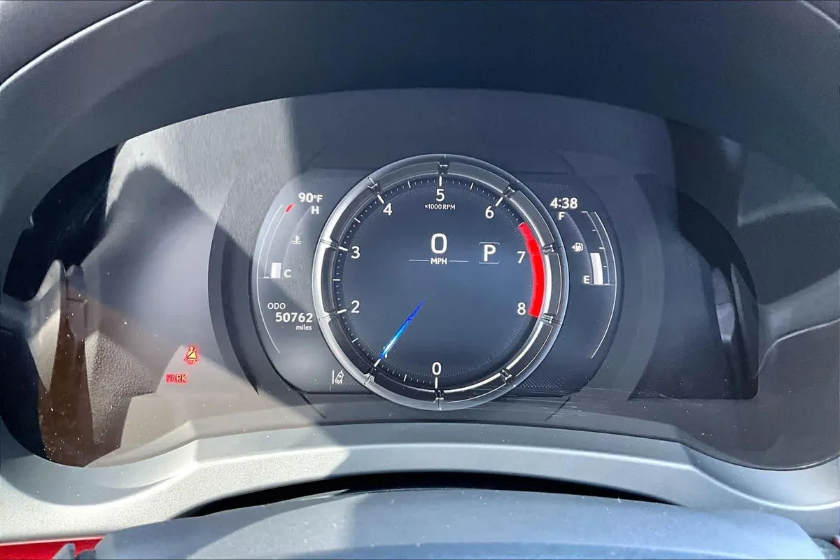 2022 Lexus IS 350 F SPORT thumbnail 24