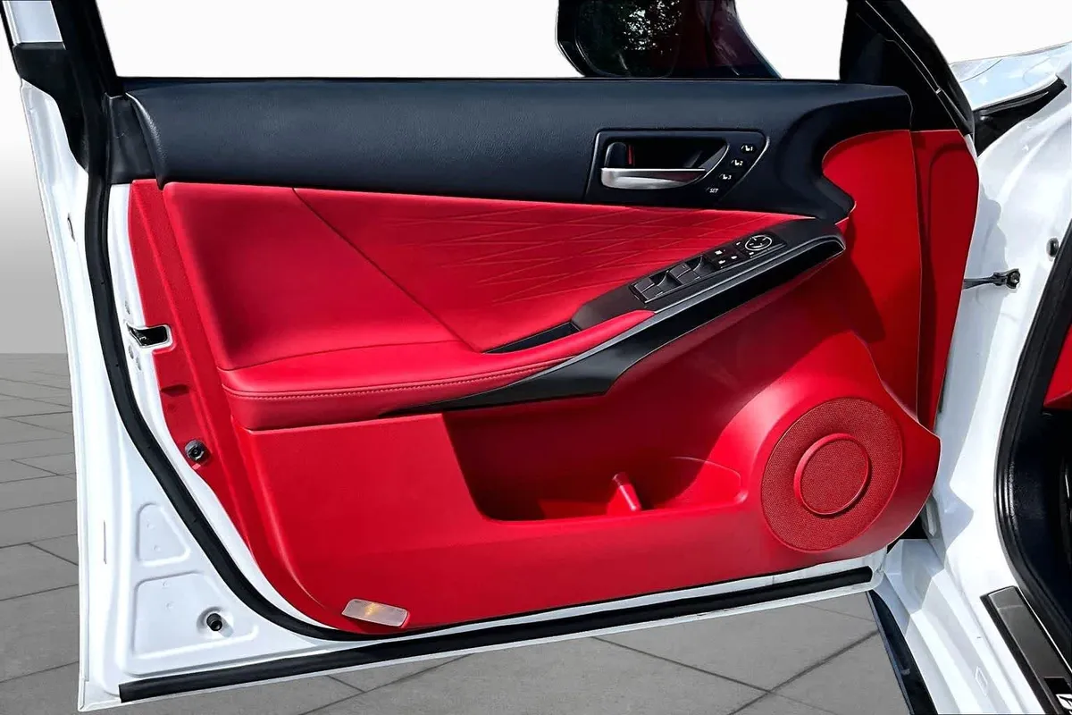 2022 Lexus IS 350 F SPORT thumbnail 26