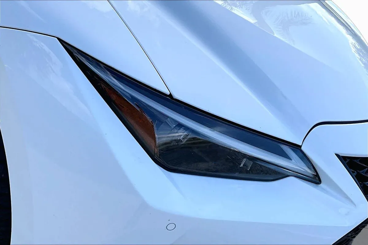 2022 Lexus IS 350 F SPORT thumbnail 28