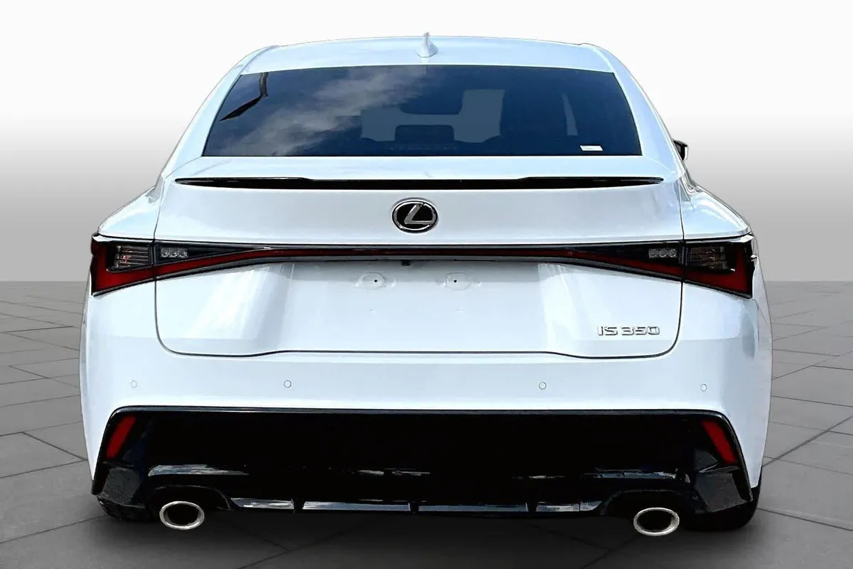 2022 Lexus IS 350 F SPORT thumbnail 5