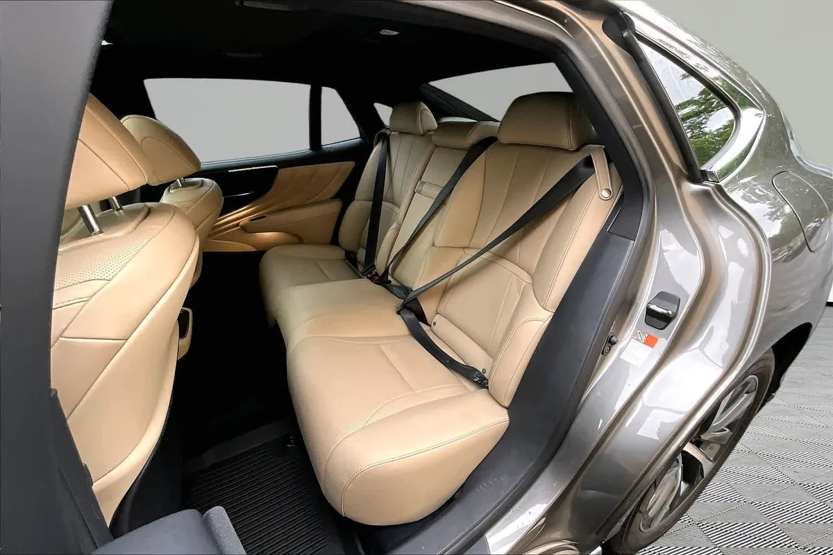 2022 Lexus LS 500 thumbnail 21
