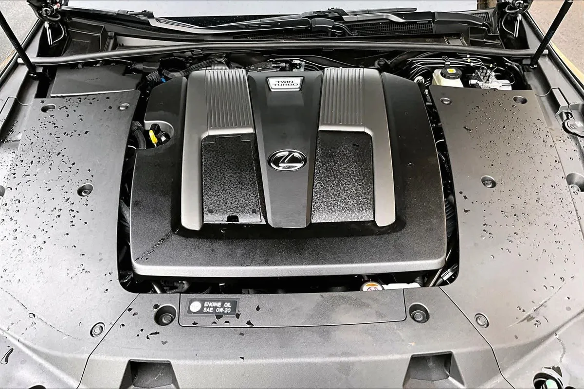 2022 Lexus LS 500 thumbnail 32
