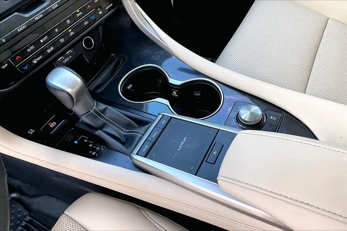 2022 Lexus RX 350 thumbnail 17