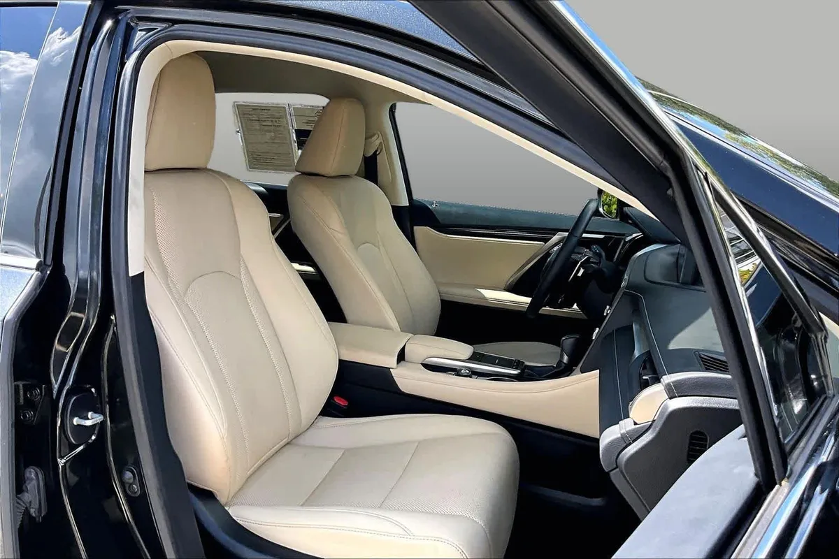 2022 Lexus RX 350 thumbnail 9