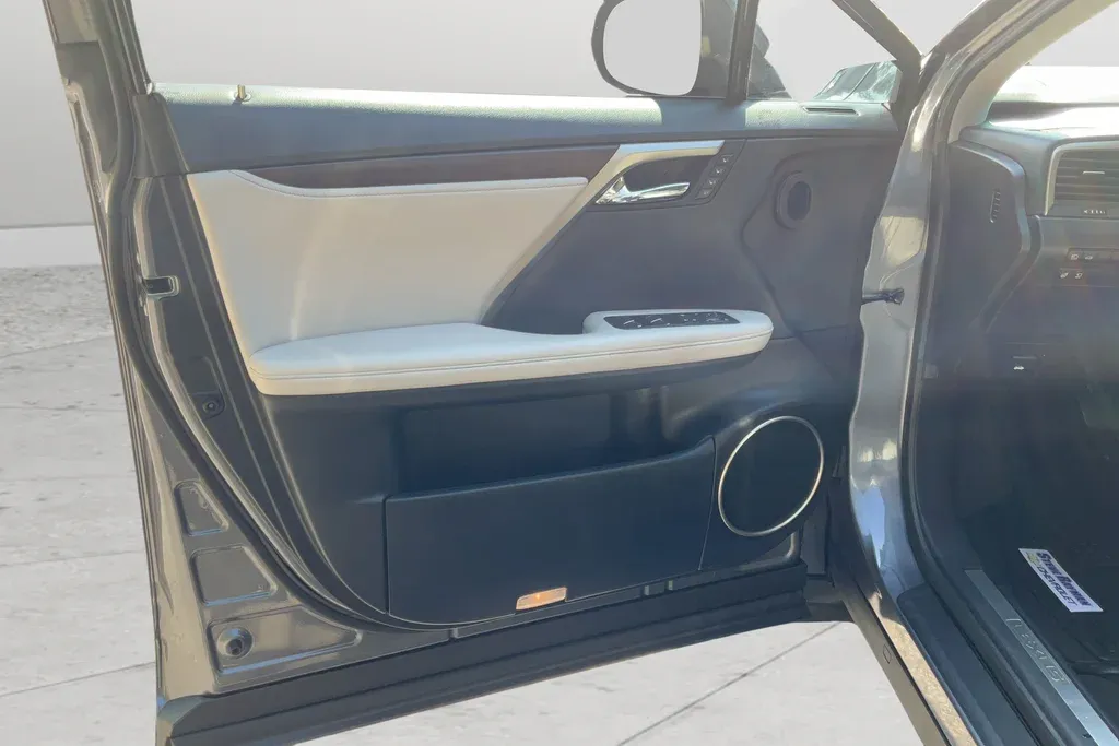 2022 Lexus RX 350 thumbnail 11