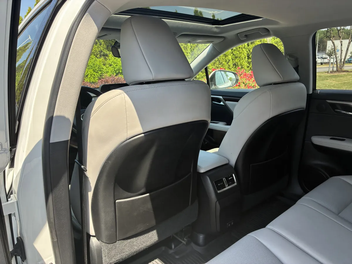 2022 Lexus RX RX 350 thumbnail 14