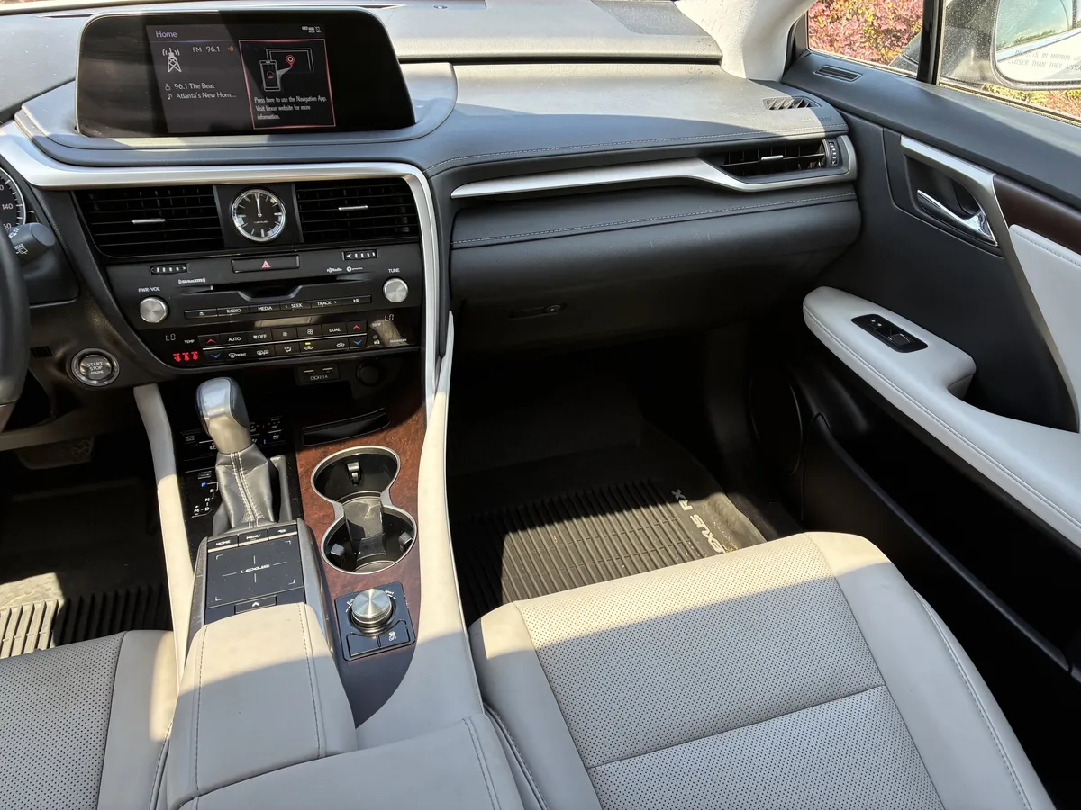 2022 Lexus RX RX 350 thumbnail 18