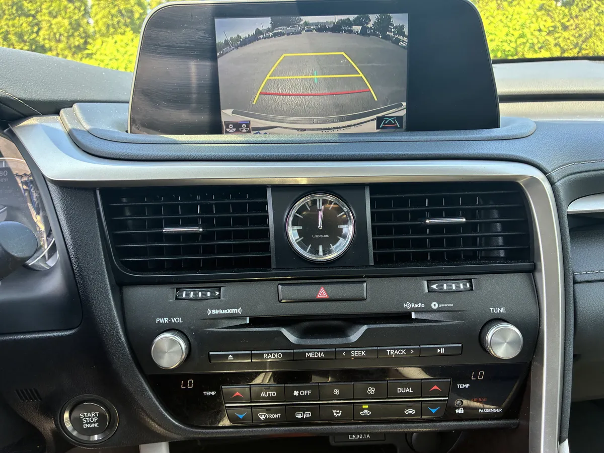 2022 Lexus RX RX 350 thumbnail 32