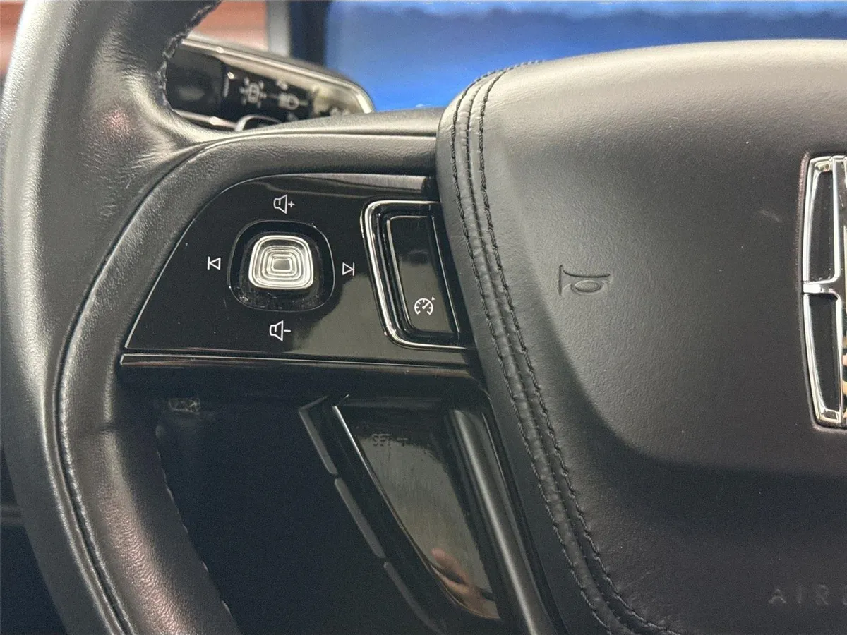 2022 Lincoln Aviator Reserve thumbnail 18