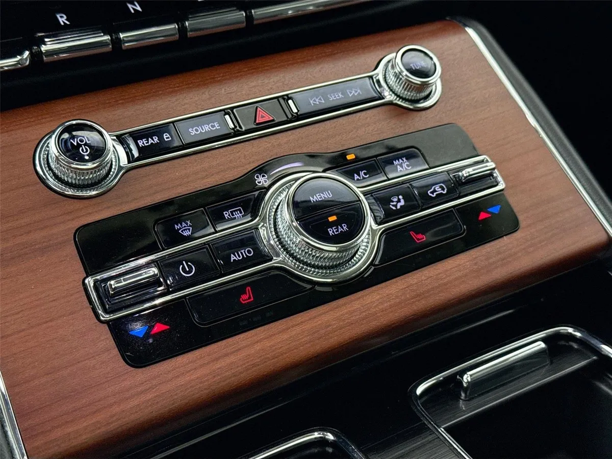 2022 Lincoln Aviator Reserve thumbnail 26