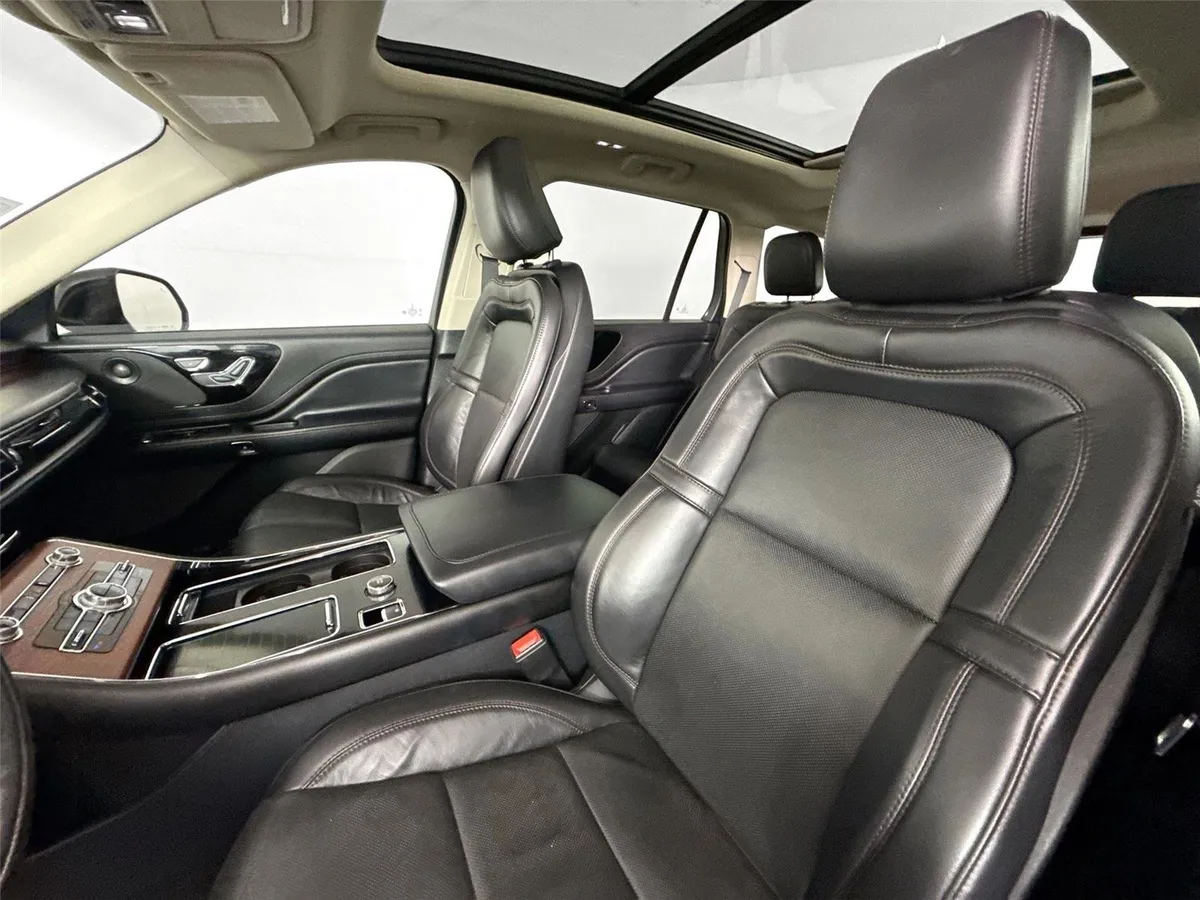 2022 Lincoln Aviator Reserve thumbnail 3