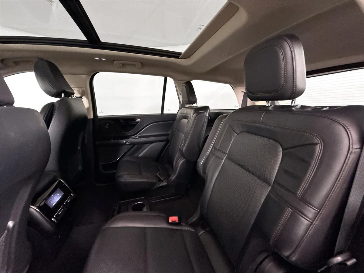 2022 Lincoln Aviator Reserve thumbnail 31