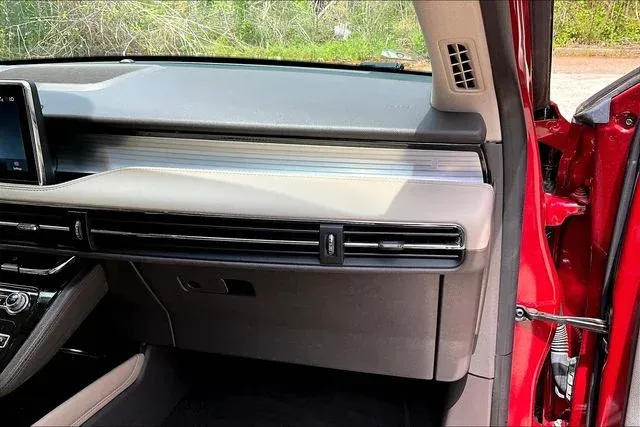 2022 Lincoln Corsair Standard thumbnail 21