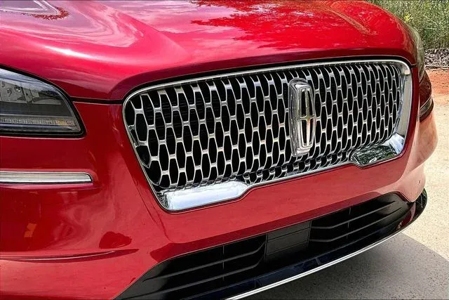 2022 Lincoln Corsair Standard thumbnail 27