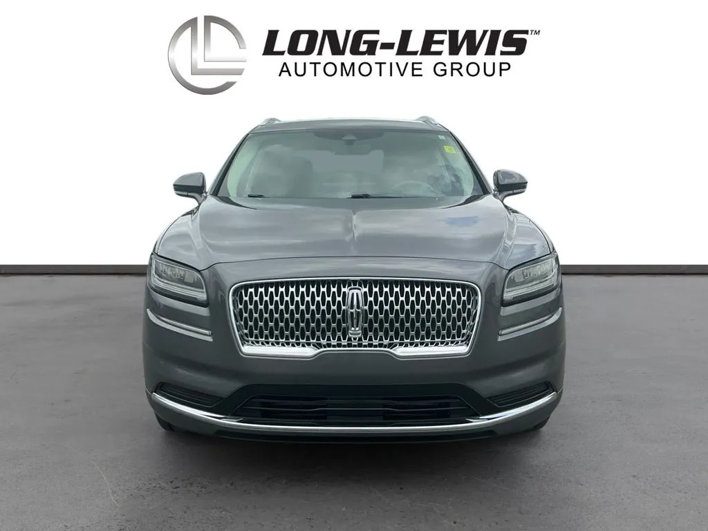 2022 Lincoln Nautilus Standard thumbnail 11
