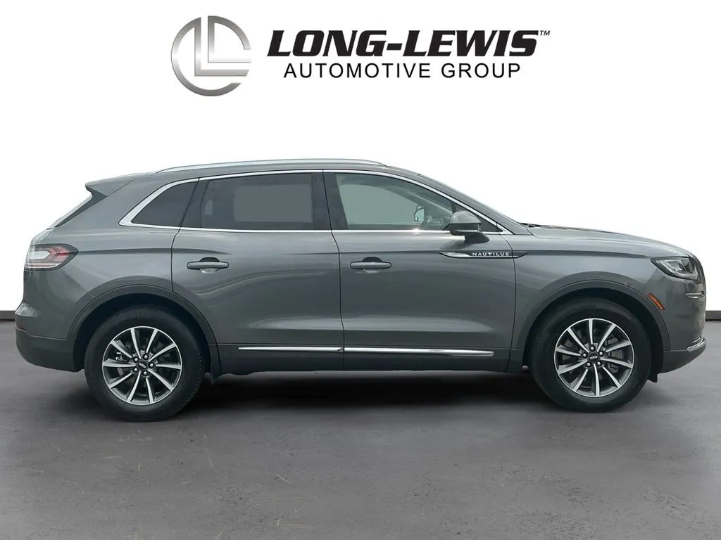 2022 Lincoln Nautilus Standard thumbnail 8