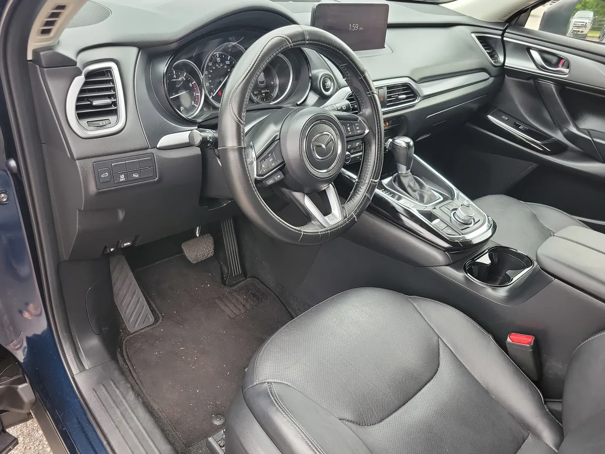 2022 Mazda Mazda CX-9 Touring thumbnail 3