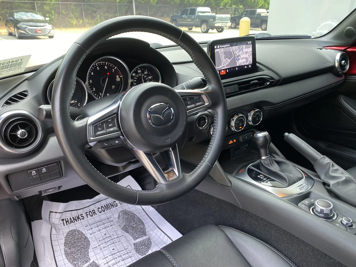 2022 Mazda MX-5 Miata RF Grand Touring thumbnail 28