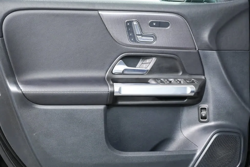 2022 MERCEDES-BENZ GLB 250 GLB 250 thumbnail 5