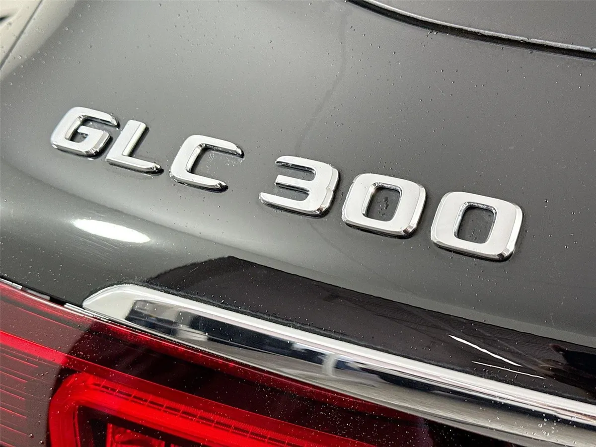 2022 Mercedes-Benz GLC GLC 300 thumbnail 14