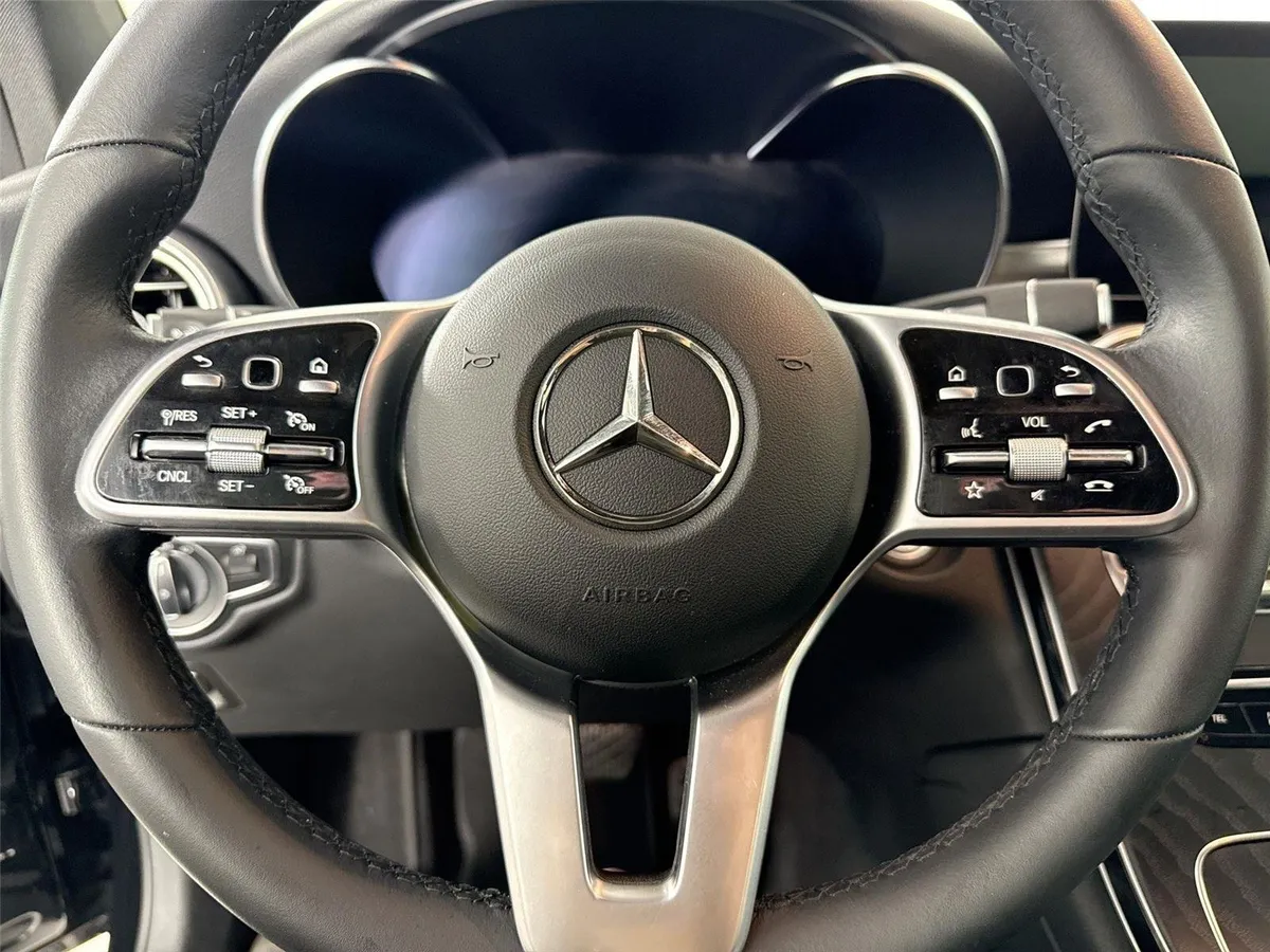 2022 Mercedes-Benz GLC GLC 300 thumbnail 16