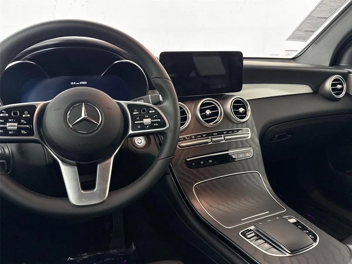 2022 Mercedes-Benz GLC GLC 300 thumbnail 32