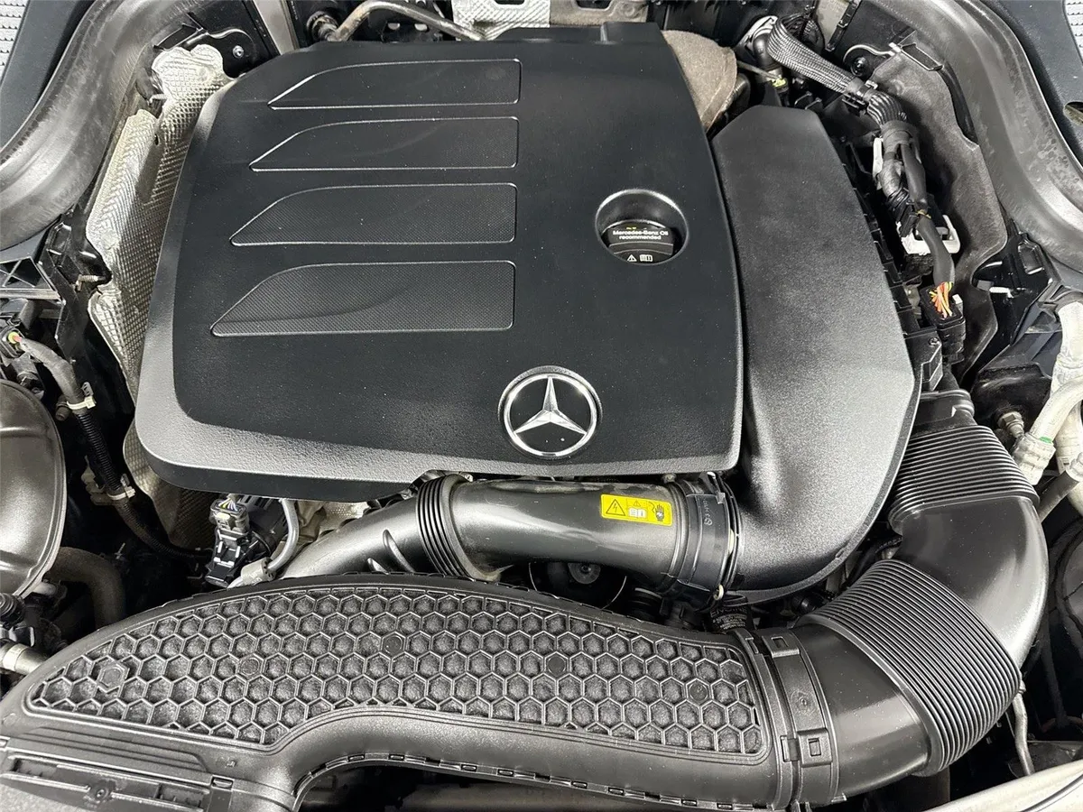 2022 Mercedes-Benz GLC GLC 300 thumbnail 43
