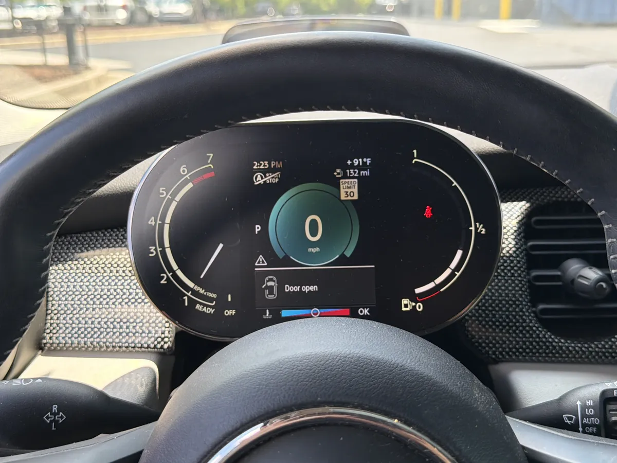 2022 MINI Hardtop 4 Door Cooper thumbnail 10