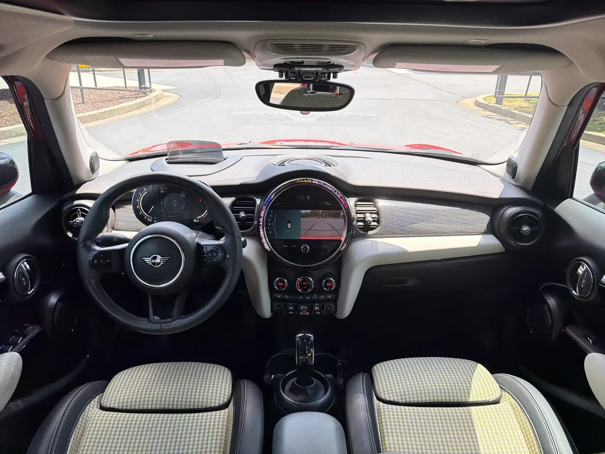 2022 MINI Hardtop 4 Door Cooper thumbnail 17