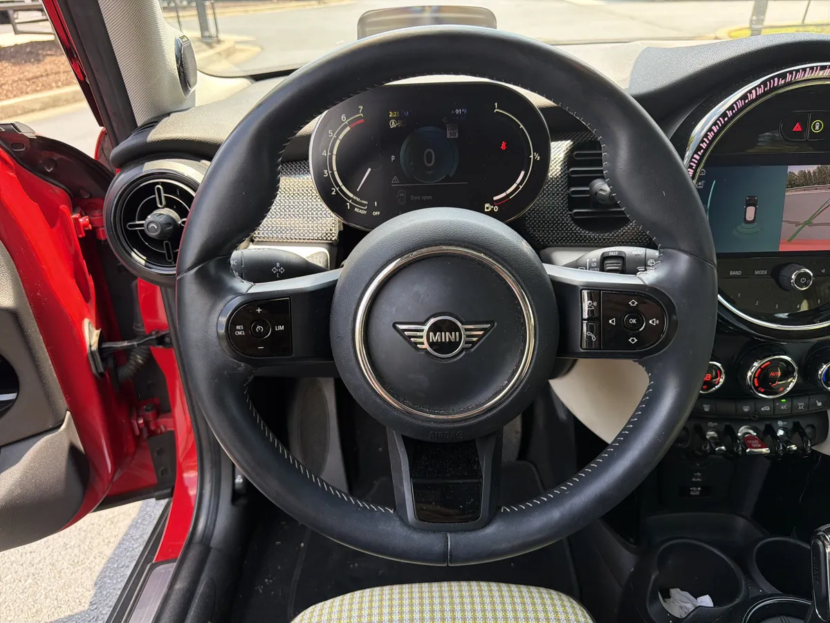 2022 MINI Hardtop 4 Door Cooper thumbnail 9