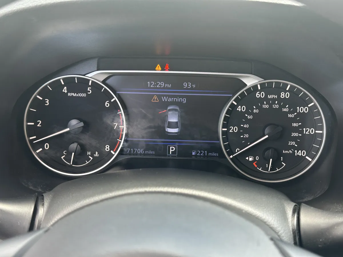 2022 Nissan Altima 2.5 SV thumbnail 22