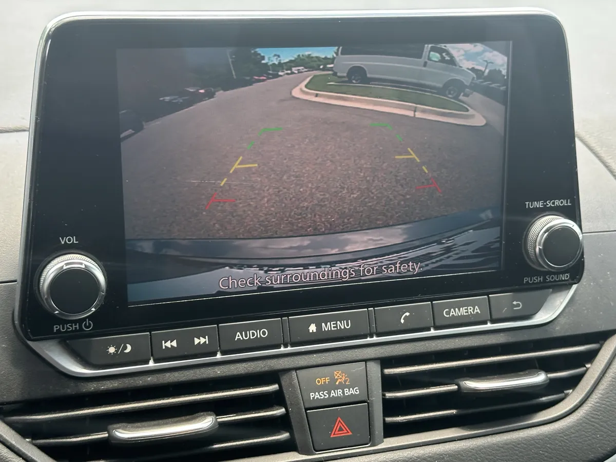 2022 Nissan Altima 2.5 SV thumbnail 26