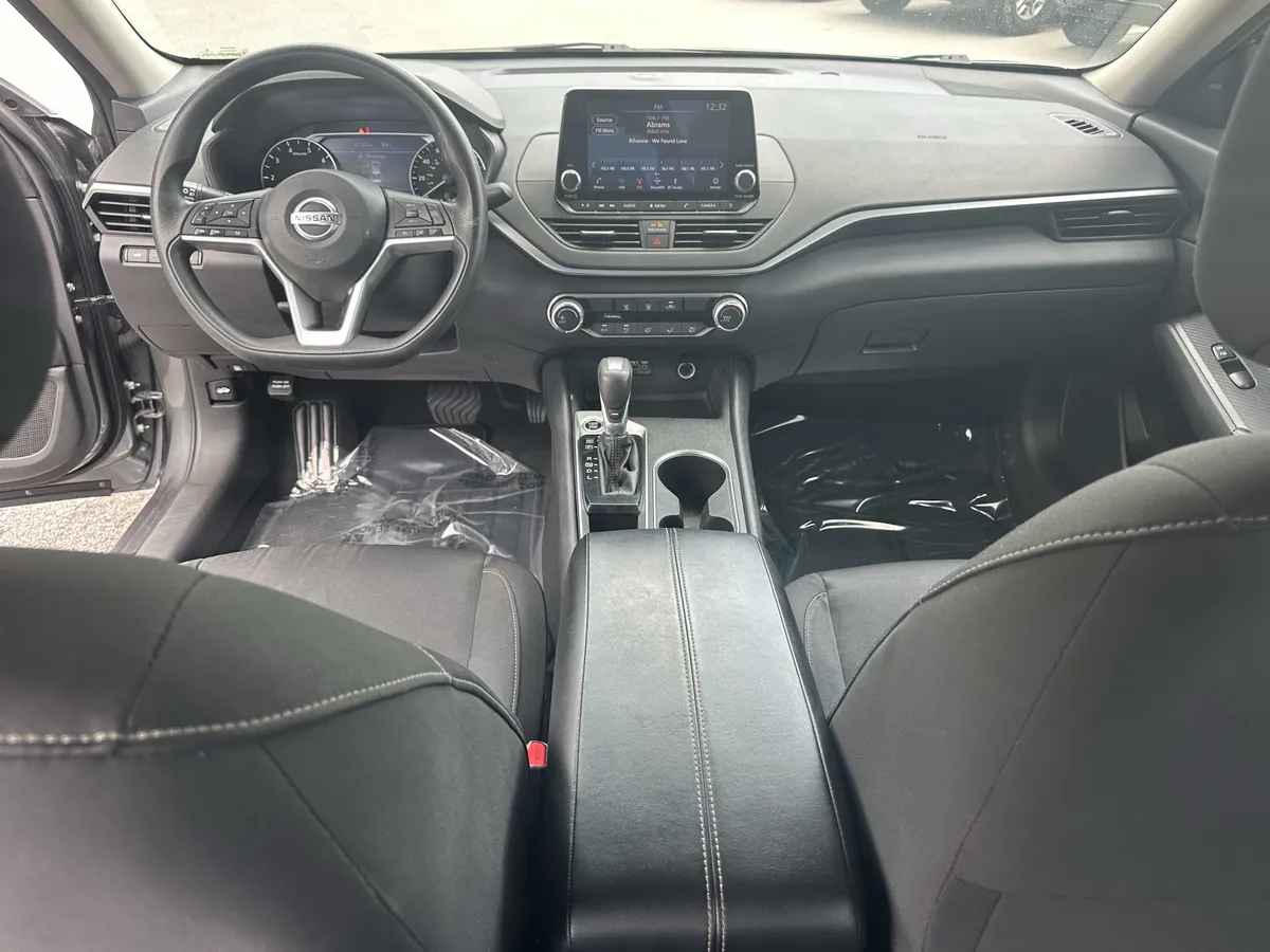 2022 Nissan Altima 2.5 SV thumbnail 33