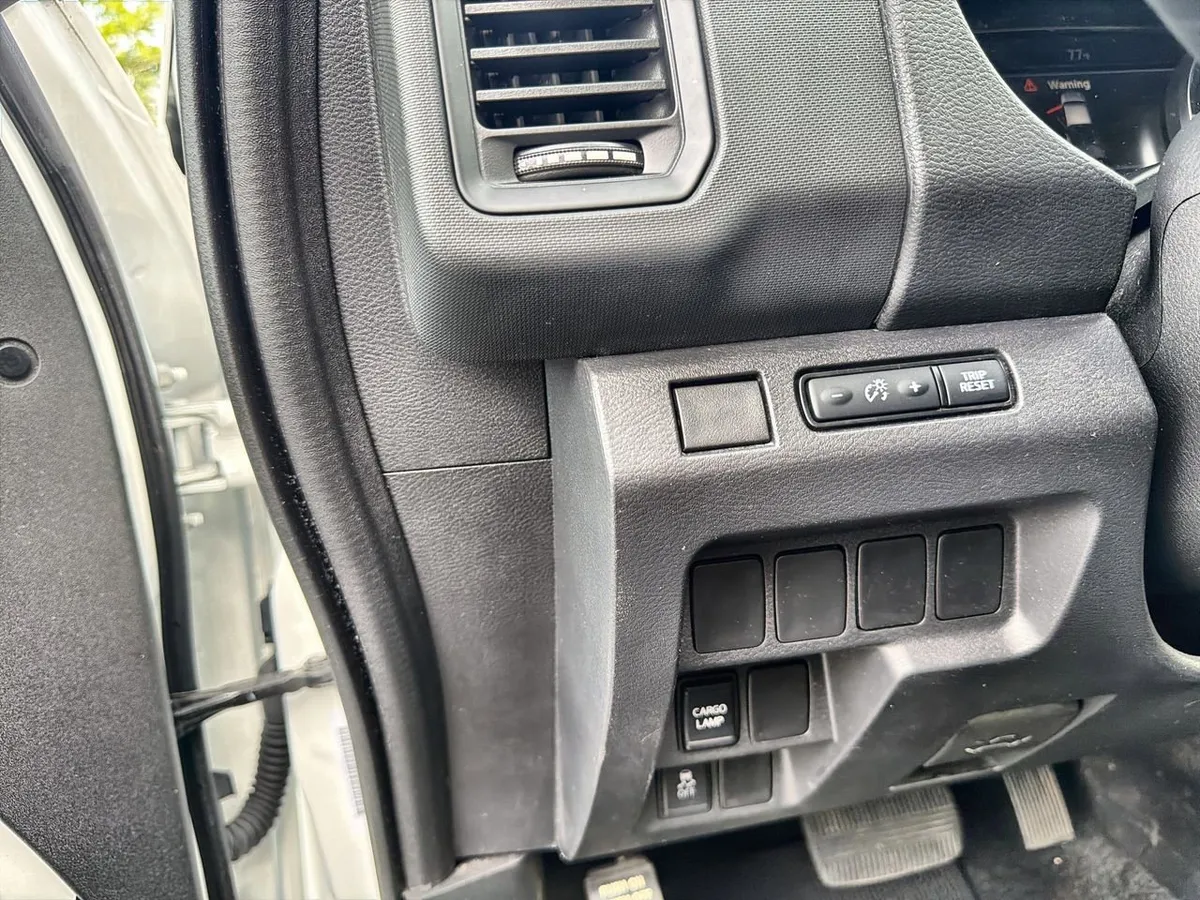 2022 Nissan Frontier King Cab S 4x2 thumbnail 15