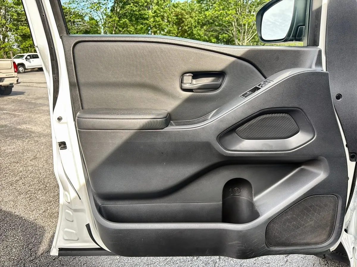 2022 Nissan Frontier King Cab S 4x2 thumbnail 18