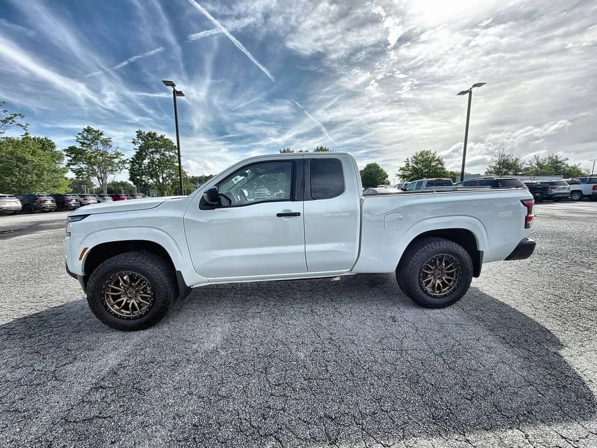2022 Nissan Frontier King Cab S 4x2 thumbnail 5