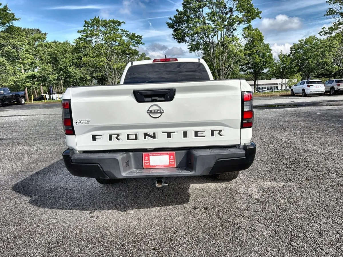 2022 Nissan Frontier King Cab S 4x2 thumbnail 7